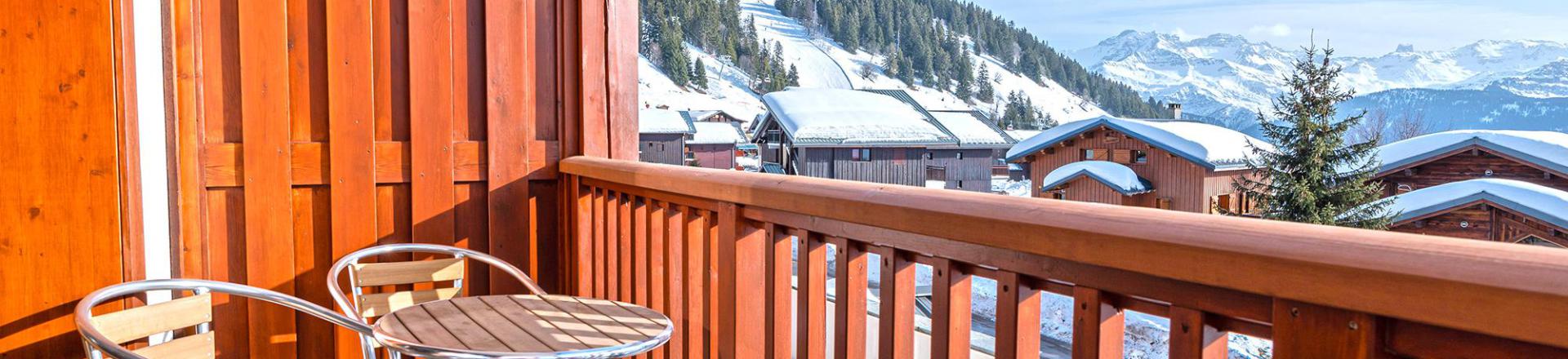 Ski verhuur Résidence Lagrange les Chalets d'Emeraude - Les Saisies - Balkon