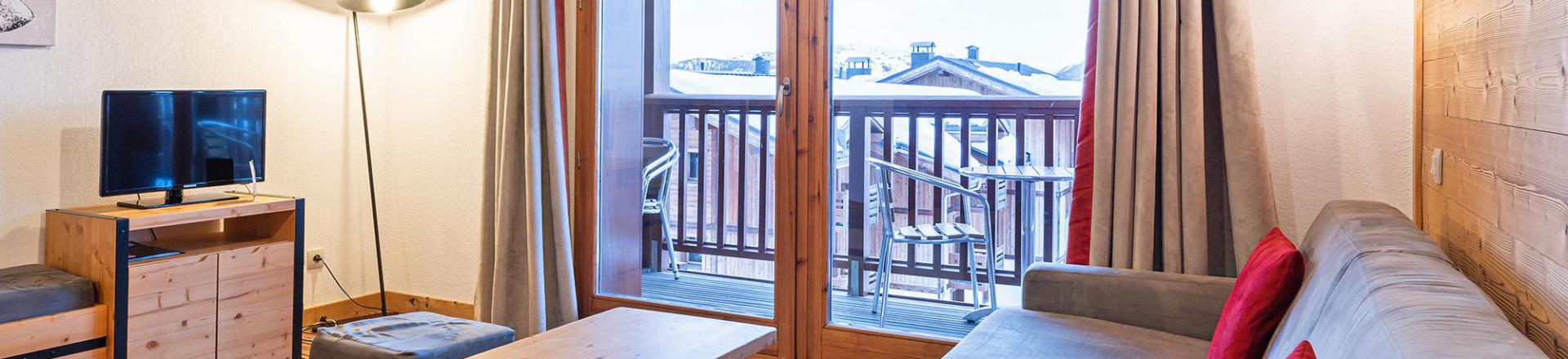 Rent in ski resort Résidence Lagrange les Chalets d'Emeraude - Les Saisies - Living room