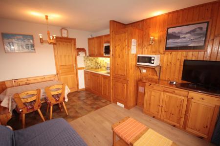 Ski verhuur Studio cabine 4 personen (108) - Chalet Cristal 1 - Les Saisies - Woonkamer