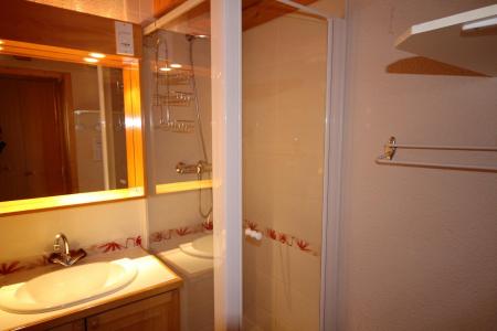 Ski verhuur Appartement 2 kamers mezzanine 6 personen (215) - Chalet Cristal 2 - Les Saisies - Douche