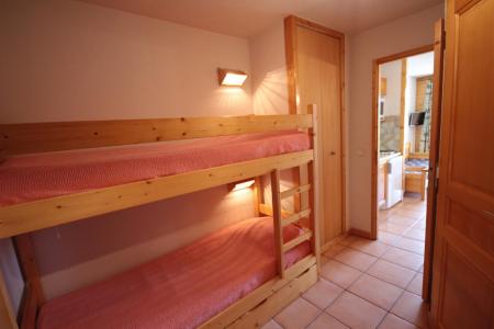 Rent in ski resort Studio cabin 5 people (207) - Chalet Cristal 2 - Les Saisies - Bunk beds