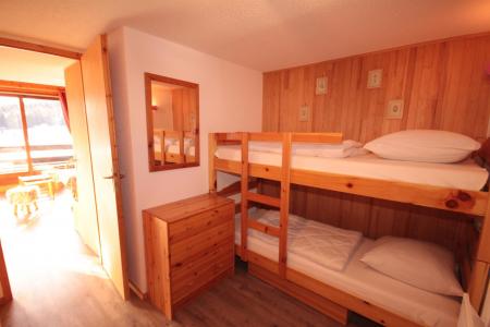 Аренда на лыжном курорте Квартира студия со спальней для 6 чел. (111) - Chalet du Lac 1 - Les Saisies - Комната 
