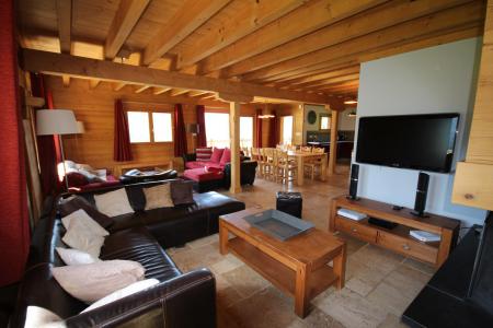 Rent in ski resort 7 room triplex chalet 12 people (CHACHO) - Chalet Pierres du Chozal - Les Saisies - Living room