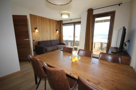 Rent in ski resort 3 room apartment 6 people (F22) - Les Chalets des Cimes - Les Saisies - Table