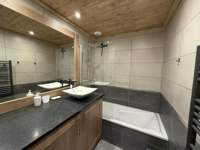 Rent in ski resort 3 room apartment 6 people (05) - Résidence Akasha A - Les Saisies - Bathroom