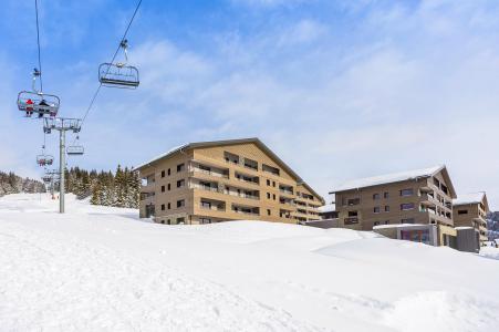 Ski verhuur Résidence Club MMV Les Chalets des Cîmes - Les Saisies - Buiten winter