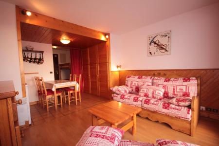 Rent in ski resort Studio sleeping corner 4 people (1101) - Résidence Grand Mont 1 - Les Saisies - Living room