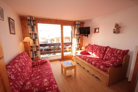 Rent in ski resort Studio sleeping corner 4 people (1110) - Résidence Grand Mont 1 - Les Saisies - Living room