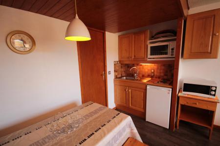 Ski verhuur Studio cabine 4 personen (2215) - Résidence Grand Mont 2 - Les Saisies - Woonkamer