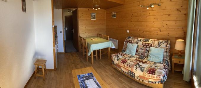 Rent in ski resort Studio sleeping corner 4 people (2211) - Résidence Grand Mont 2 - Les Saisies - Living room