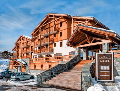 Affordable ski Résidence Lagrange les Chalets d'Emeraude