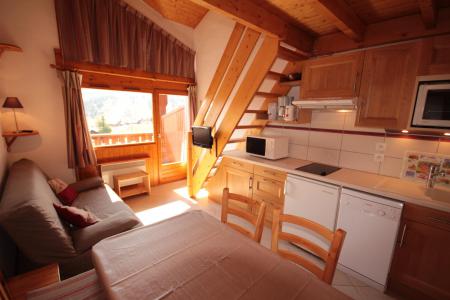Rent in ski resort 2 room mezzanine apartment 6 people (041) - Résidence le Byblos - Les Saisies - Living room