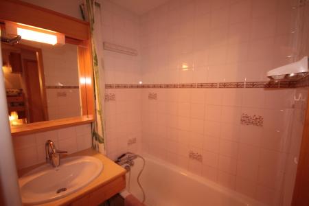 Rent in ski resort Studio sleeping corner 4 people (317) - Résidence le Grand Mont 3 - Les Saisies - Bathroom