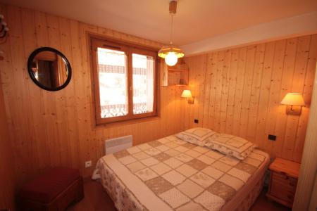 Rent in ski resort 4 room mezzanine apartment 8 people (TAV027) - Résidence le Tavaillon - Les Saisies - Bedroom