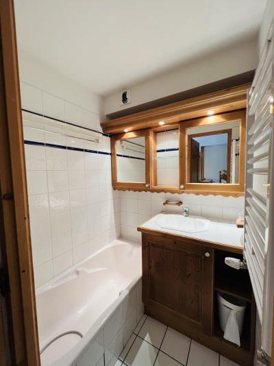 Rent in ski resort 3 room apartment 6 people (13) - Résidence le Village des Lapons C - Les Saisies - Bathroom