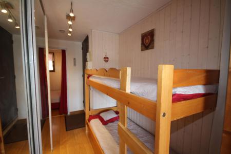 Rent in ski resort 2 room apartment sleeping corner 6 people (033) - Résidence les Brimbelles - Les Saisies - Bunk beds