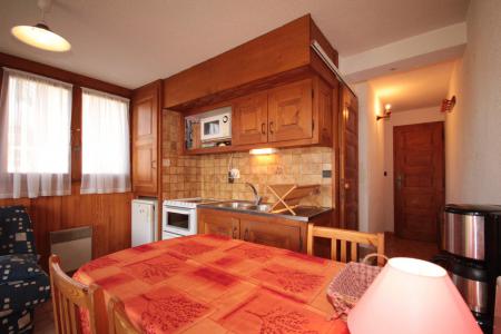Rent in ski resort 2 room apartment 4 people (01) - Résidence les Carlines - Les Saisies - Table