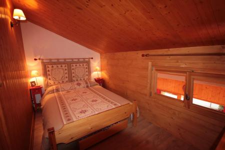 Rent in ski resort 2 room mezzanine apartment 6 people (155) - Résidence Mont Blanc A - Les Saisies - Bedroom