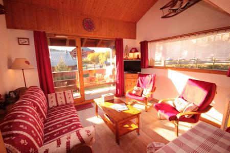 Rent in ski resort 2 room mezzanine apartment 6 people (155) - Résidence Mont Blanc A - Les Saisies - Living room