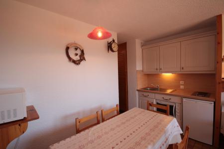 Rent in ski resort 2 room apartment sleeping corner 6 people (210) - Résidence Mont Blanc B - Les Saisies