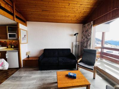 Rent in ski resort 2 room mezzanine apartment 6 people (221) - Résidence Mont Blanc B - Les Saisies