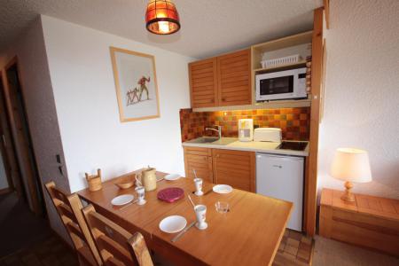 Wynajem na narty Apartament 2 pokojowy z antresolą 6 osób (221) - Résidence Mont Blanc B - Les Saisies - Pokój gościnny