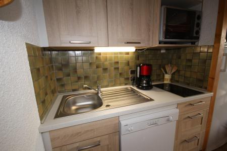 Rent in ski resort 2 room apartment sleeping corner 8 people (410) - Résidence Mont Blanc D - Les Saisies - Kitchen