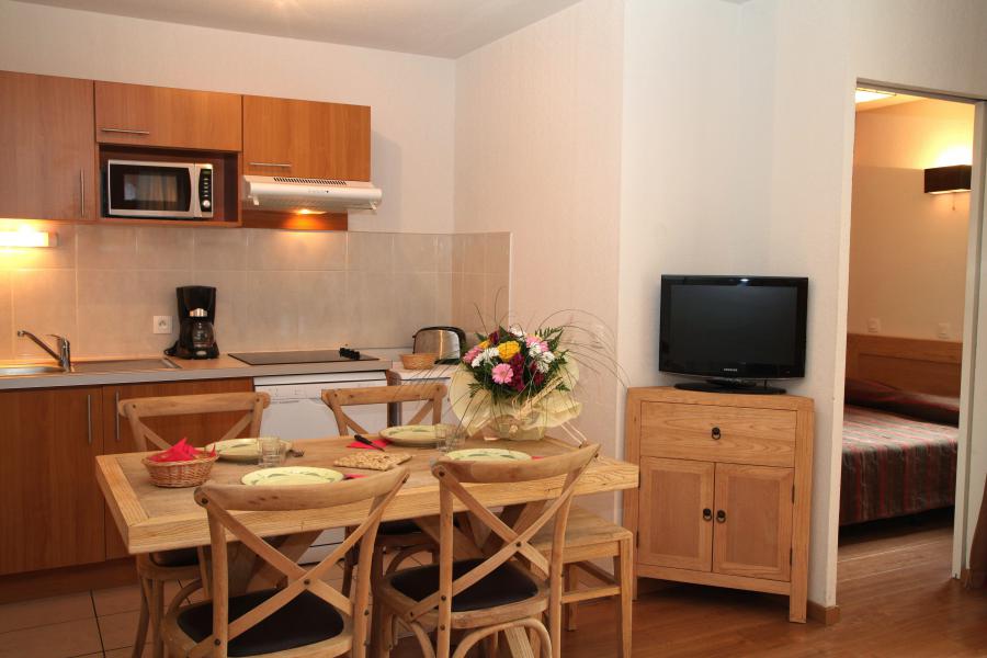 Skiverleih 3-Zimmer-Appartment für 6 Personen (confort) - Résidence Domaine du Val de Roland - Luz Ardiden - Wohnzimmer