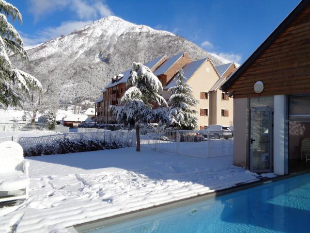 Vacances en montagne Résidence Domaine du Val de Roland - Luz Ardiden - Extérieur hiver
