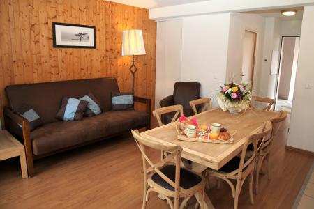 Rent in ski resort 3 room duplex apartment cabin 8 people - Résidence Domaine du Val de Roland - Luz Ardiden - Living room