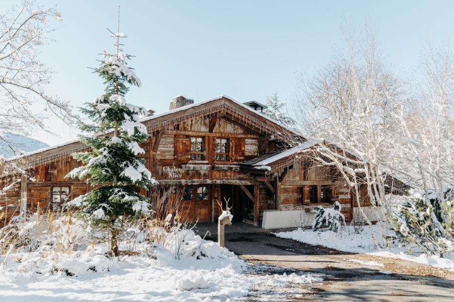 Rent in ski resort Les Chalets du Mont d'Arbois - Megève - Winter outside