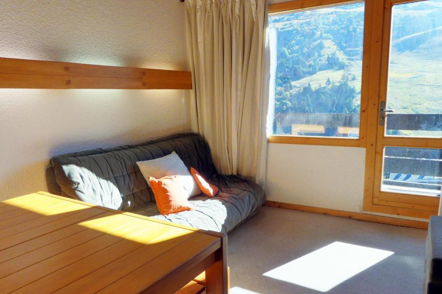 Rent in ski resort 2 room mezzanine apartment 6 people (014) - Résidence Aiguille du Fruit - Méribel-Mottaret - Living room