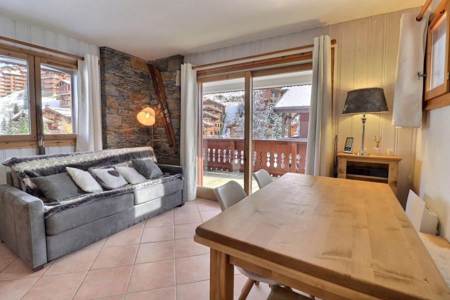 Ski verhuur Appartement 2 kabine kamers 6 personen (B5) - Résidence Alpages du Mottaret B - Méribel-Mottaret - Woonkamer