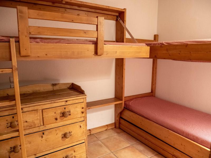 Rent in ski resort 2 room apartment cabin 5 people (004) - Résidence Alpages E - Méribel-Mottaret