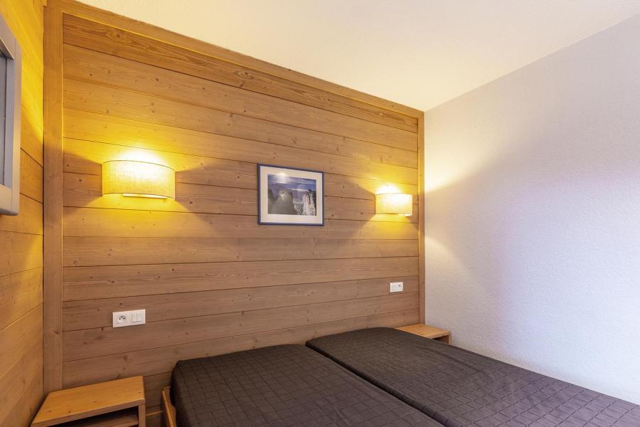 Skiverleih 3-Zimmer-Holzhütte für 7 Personen (067) - Résidence Arpasson - Méribel-Mottaret - Schlafzimmer