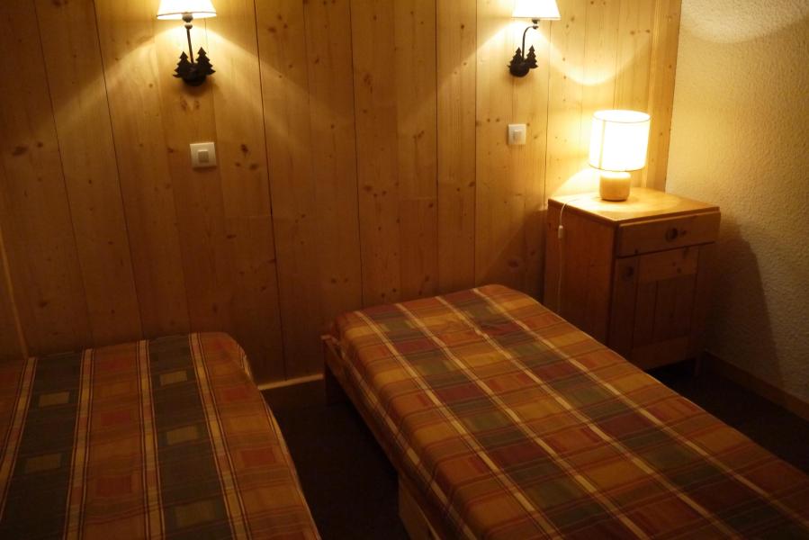 Location au ski Appartement 2 pièces 5 personnes (018) - Résidence Arpasson - Méribel-Mottaret - Chambre