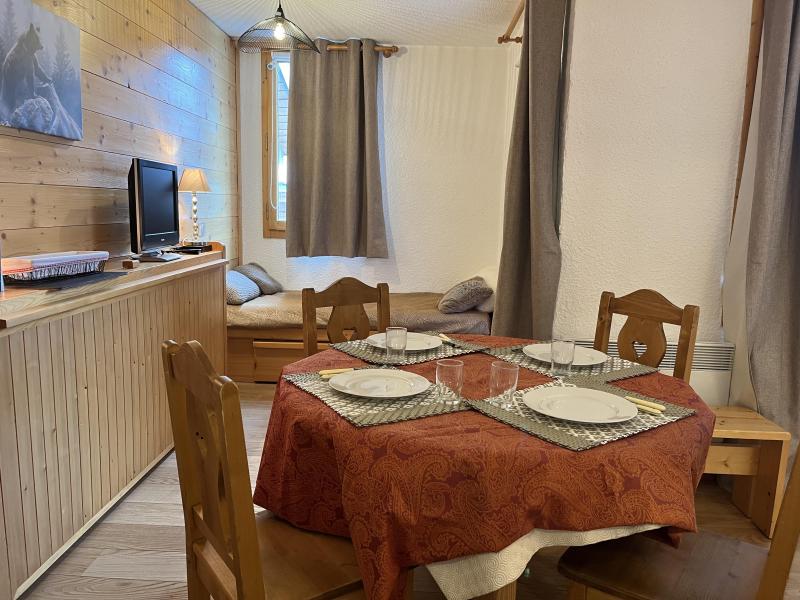 Rent in ski resort Studio 4 people (012) - Résidence Arpasson - Méribel-Mottaret - Apartment