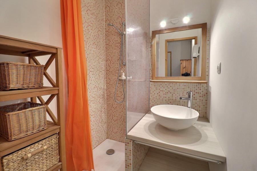 Location au ski Appartement 2 pièces 4 personnes (008) - Résidence Asphodèles - Méribel-Mottaret - Salle de douche
