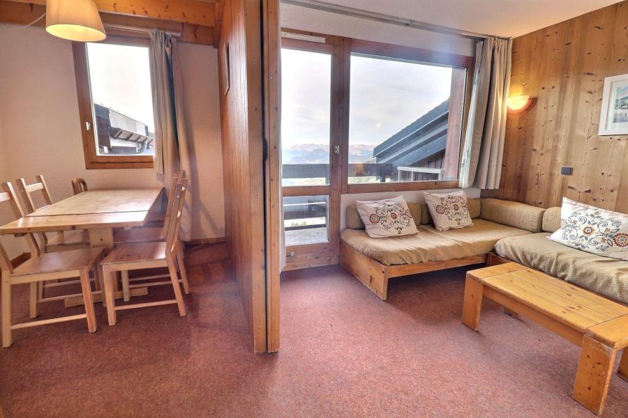 Rent in ski resort 3 room duplex apartment 8 people (B18) - Résidence Candide - Méribel-Mottaret
