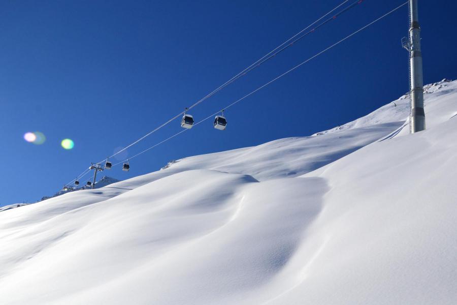 Vacances en montagne Résidence Creux de l'Ours Bleu - Méribel-Mottaret - Extérieur hiver
