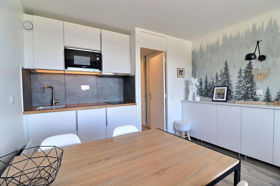 Ski verhuur Appartement 2 kamers 4 personen (21) - Résidence Creux de l'Ours Bleu - Méribel-Mottaret - Woonkamer