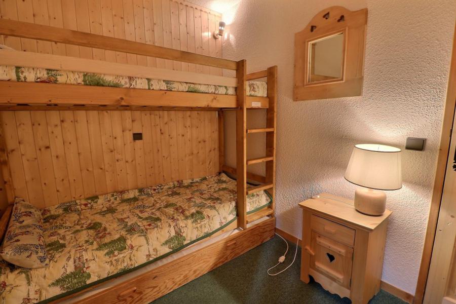 Skiverleih 2-Zimmer-Appartment für 4 Personen (D113) - Résidence Creux de l'Ours Vert - Méribel-Mottaret - Schlafzimmer