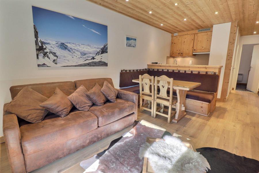 Ski verhuur Appartement 3 kabine kamers 6 personen (012) - Résidence Erines - Méribel-Mottaret - Woonkamer