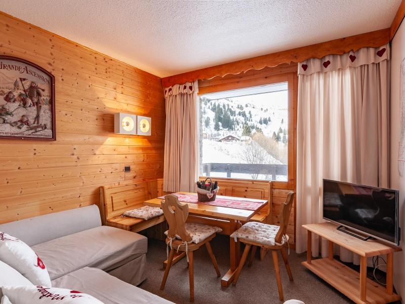 Ski verhuur Studio 4 personen (H03) - Résidence l'Arc en Ciel - Méribel-Mottaret - Woonkamer