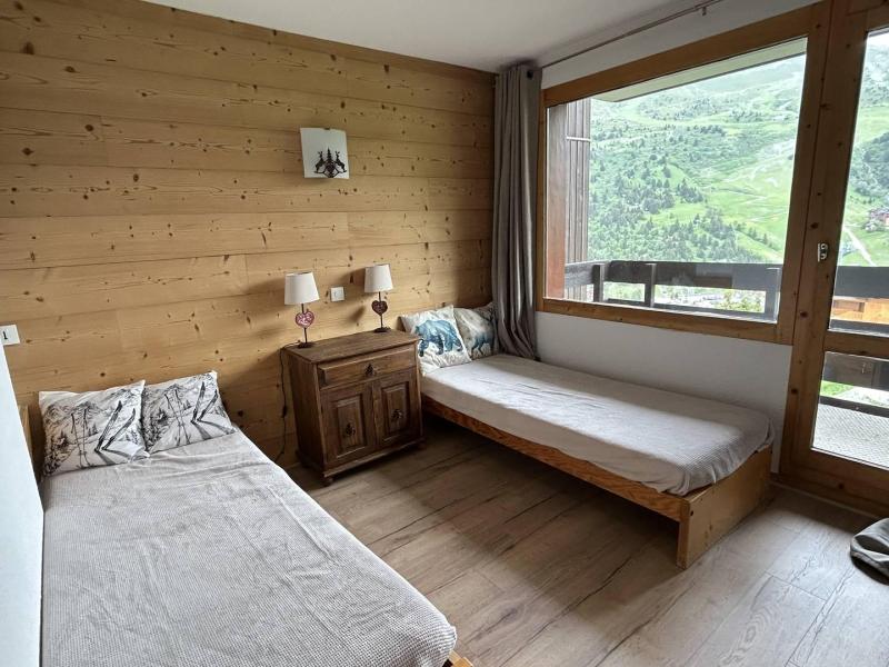 Ski verhuur Studio 4 personen (L10) - Résidence l'Arc en Ciel - Méribel-Mottaret - Woonkamer