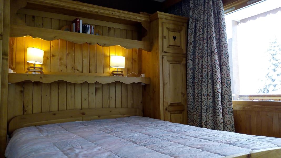 Rent in ski resort 2 room apartment sleeping corner 6 people (015) - Résidence la Vanoise - Méribel-Mottaret - Bedroom