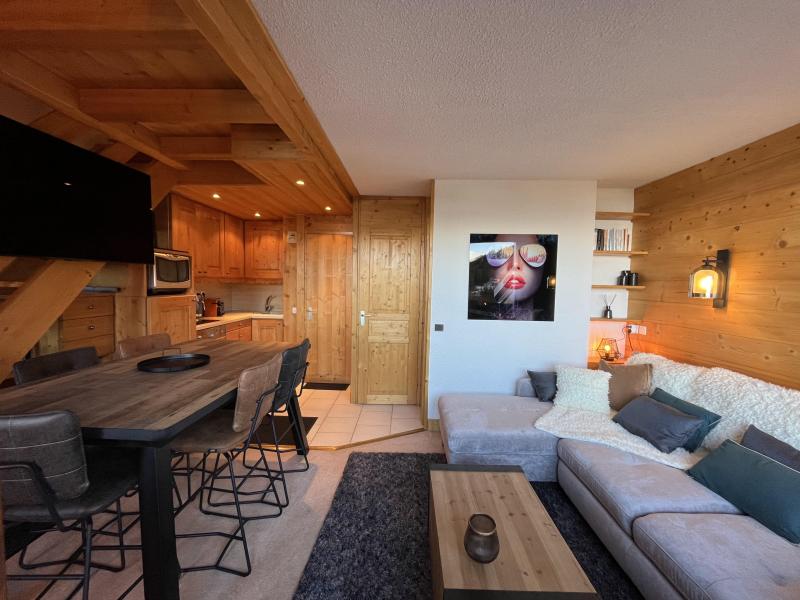Rent in ski resort Mezzanine apartment 6 people (B20) - Résidence le Candide - Méribel-Mottaret - Apartment