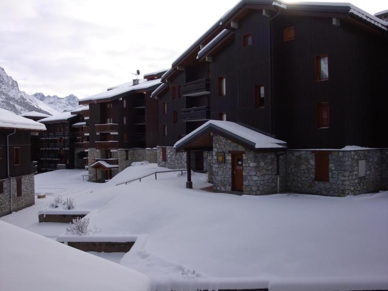Location au ski Studio 4 personnes (05) - Résidence le Candide - Méribel-Mottaret - Balcon