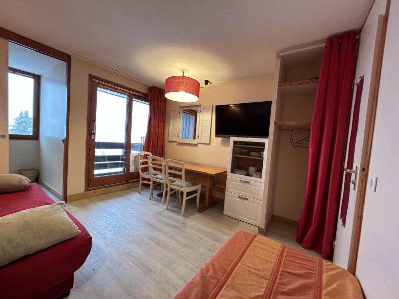 Аренда на лыжном курорте Апартаменты 2 комнат 5 чел. (044) - Résidence le Creux de l'Ours D - Méribel-Mottaret