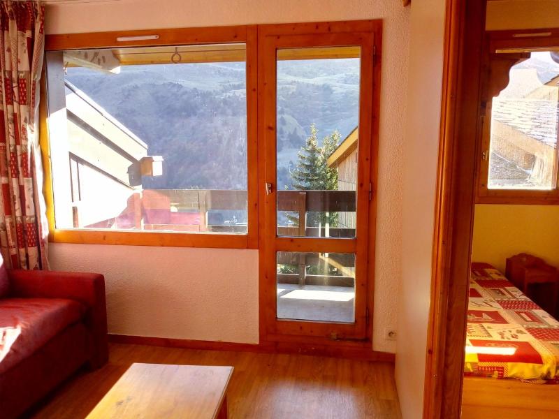 Аренда на лыжном курорте Квартира студия для 4 чел. (077) - Résidence le Dandy - Méribel-Mottaret - Французское окно выходящее на балкон